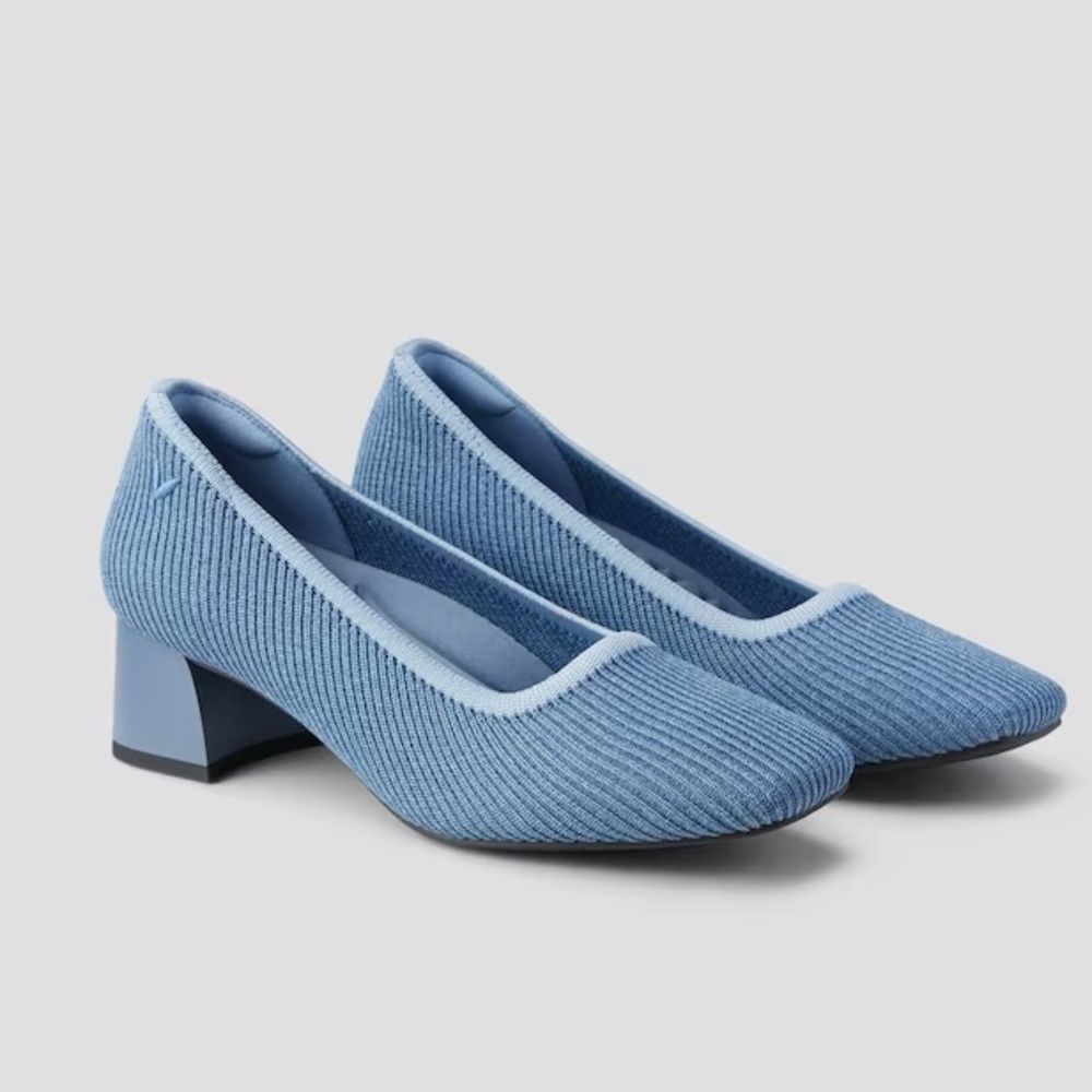 Vivaia Square-Toe Chunky Heels